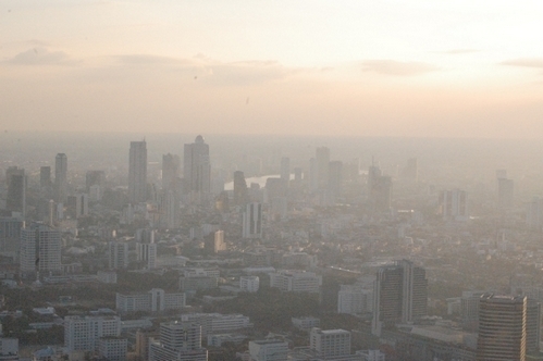 Smog over Bangkok (Photo Gordon Dickson)