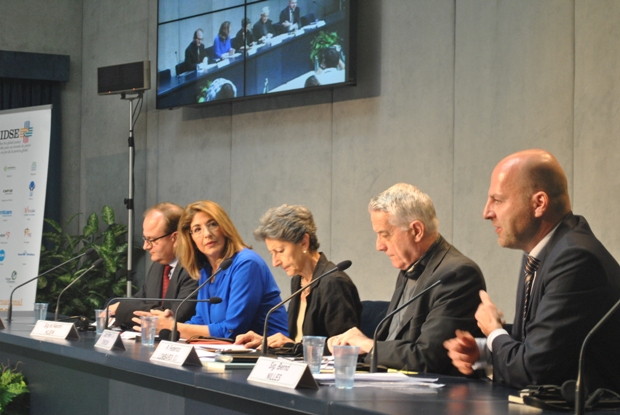 Conferenza stampa 2 piccola