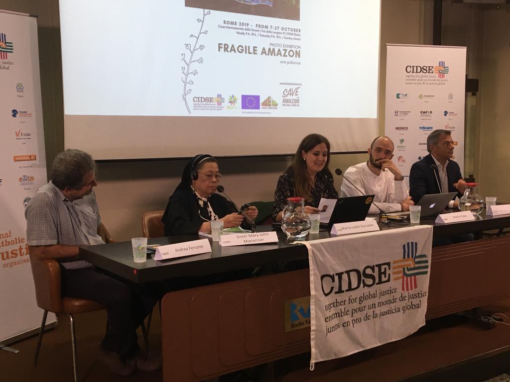 Gruppo di giornalisti ed esperti - Parlare di ecologia integrale e vivere in modo sostenibile - 1st Round Table